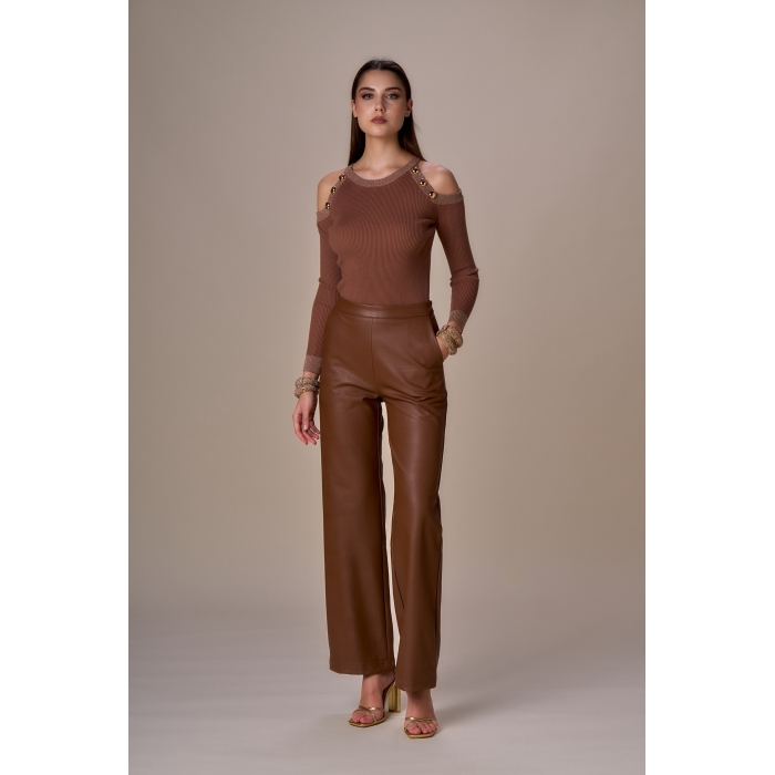 Pantalone largo simil pelle