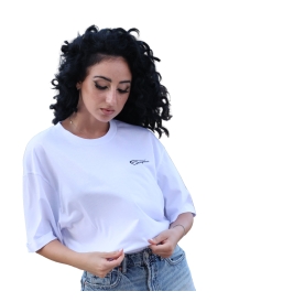 Stefania Shirt Over: La Caduta della Foglia - Simbolo di Crescita e Rinnovamento